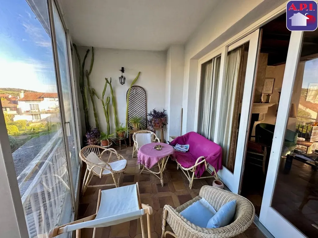 balcony