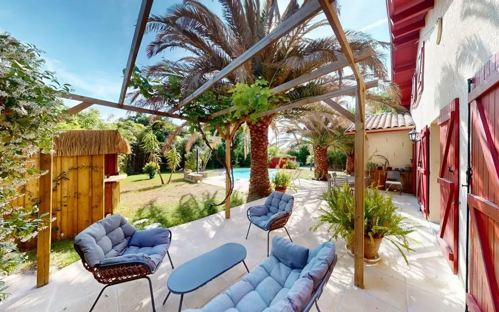 Terrass - Renovated Villa with Pool in Saubion