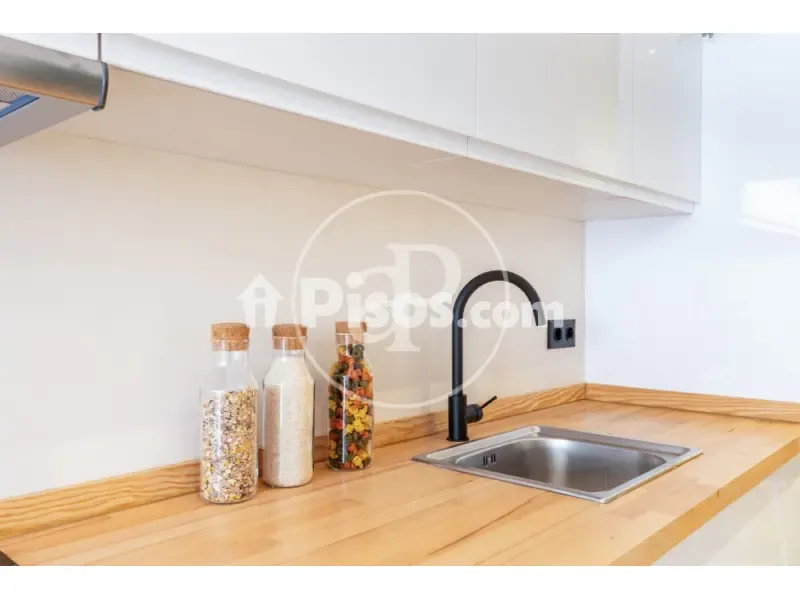 Cuisine - Contemporary Apartment in Patraix, Valencia