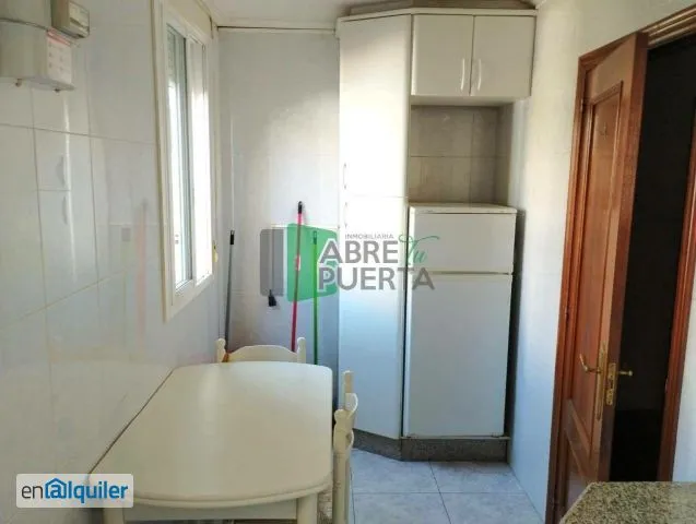 Köök - Furnished Apartment near Centre in Ourense