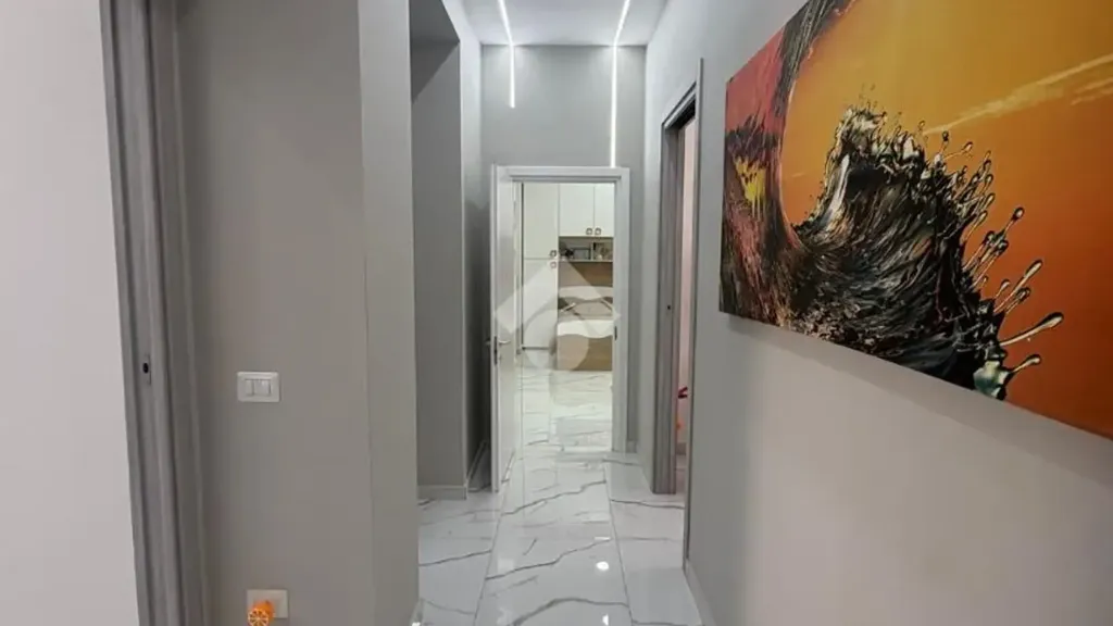 hallway_entrance