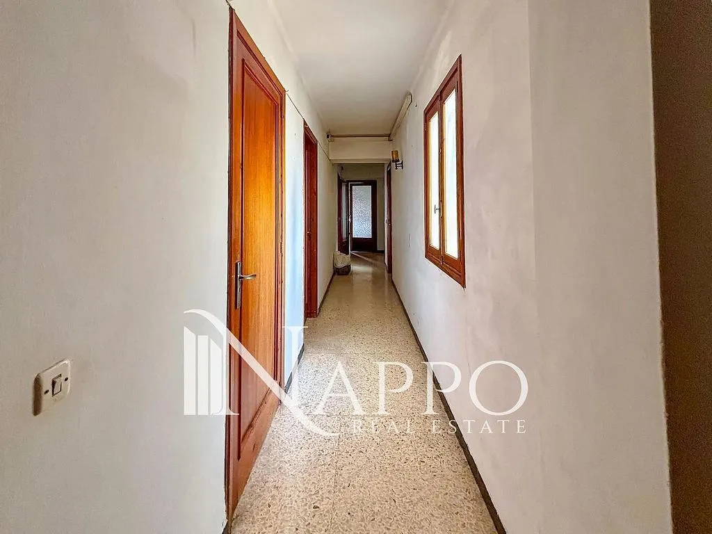 hallway_entrance