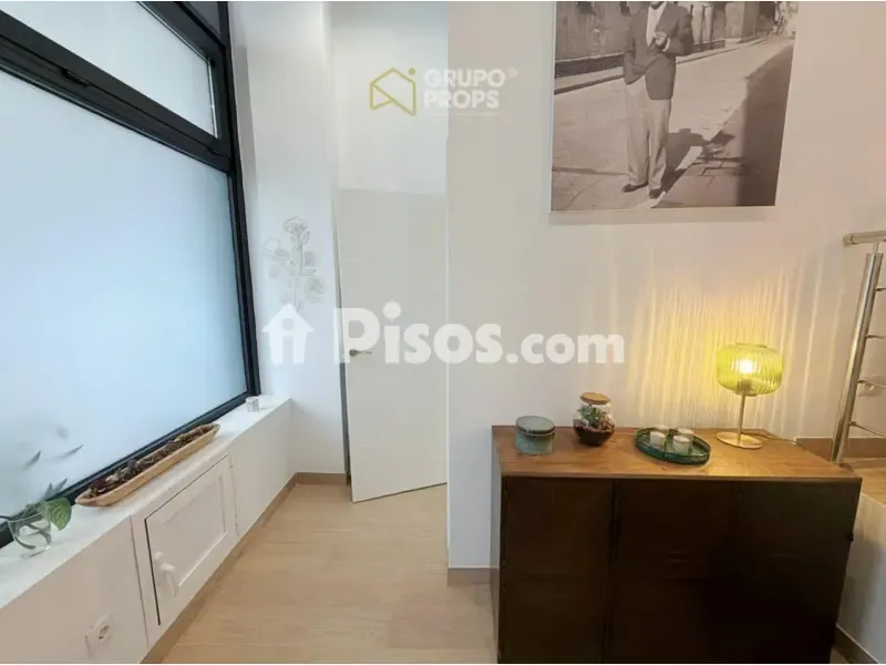 Esik - Reformed Duplex Flat in Chamberí