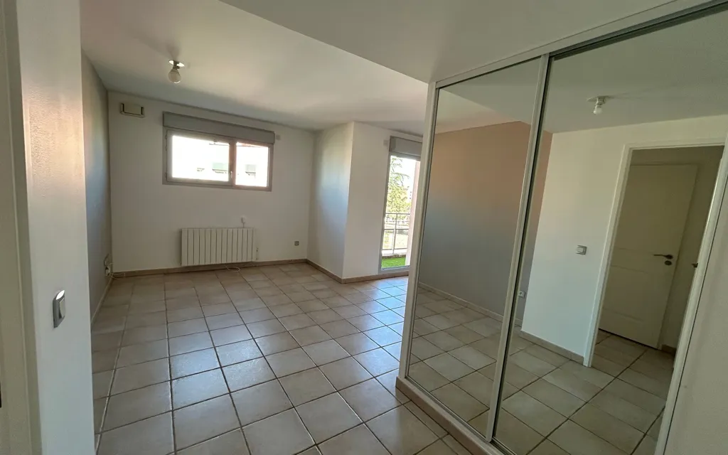 Toad - Modern T2 with Balcony in Caluire-et-Cuire