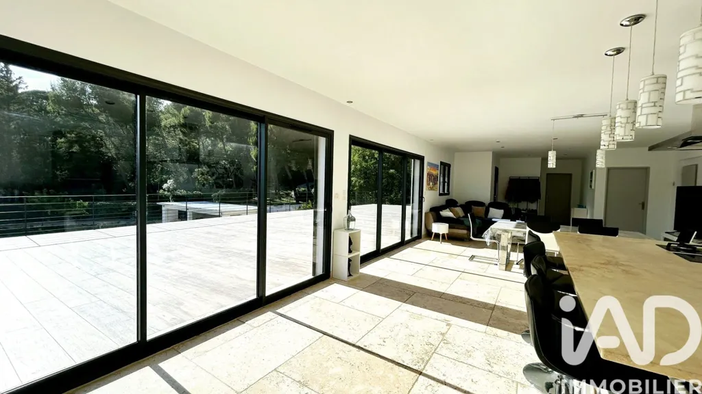 Séjour - Villa Contemporaine avec Vue Panoramique à Gémenos