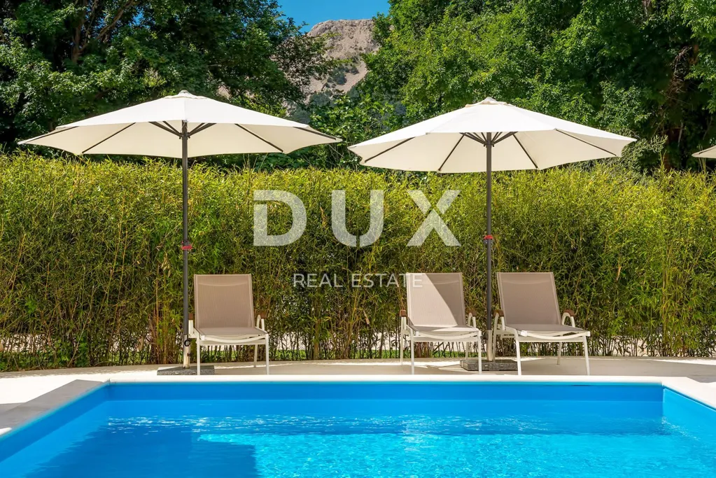 Piscina - Villa with Pool and Apartments in Baška