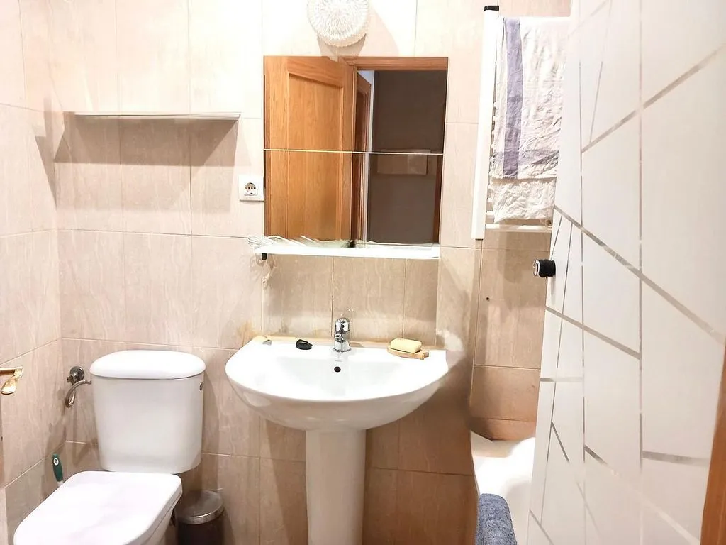 Salles de bain - 1-Bedroom Apartment with Balcony in San Diego