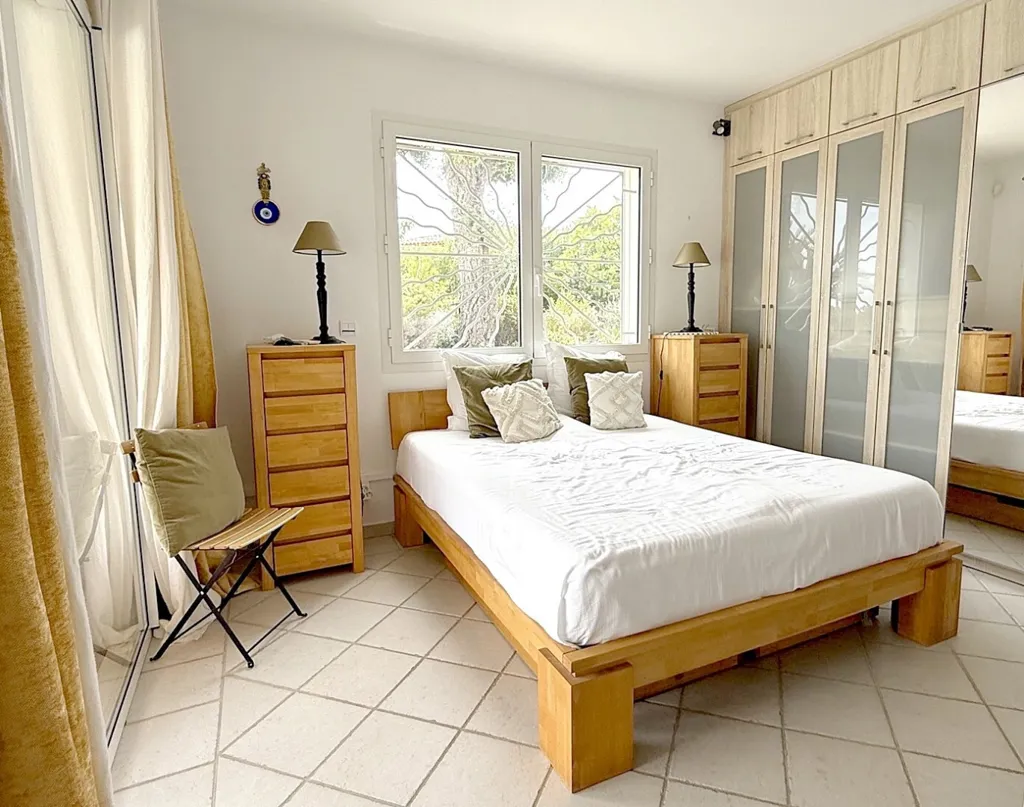 Chambres - Villa Contemporaine avec Piscine Vue Mer