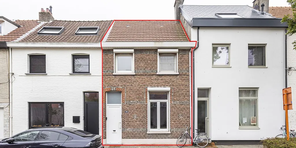 Välivaade - Renovatable Terraced House with Garden in Mortsel