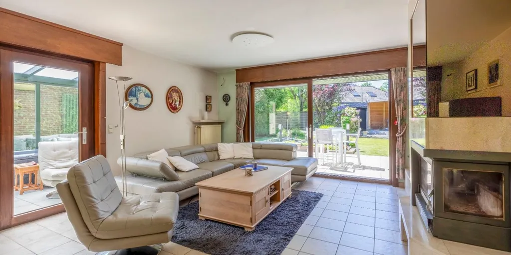 Séjour - Villa Rénovée avec Jardin à Merelbeke