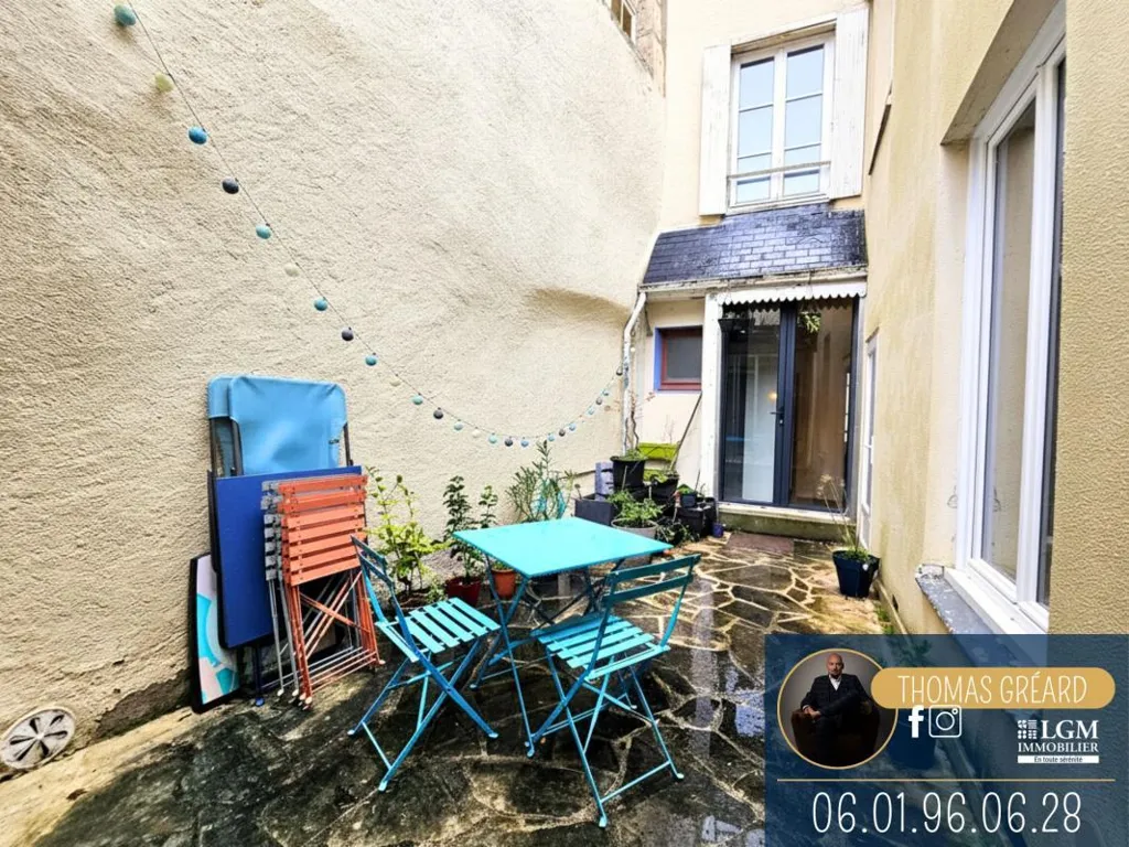 Aed - Historic House with Courtyard in Châteaudun Centre