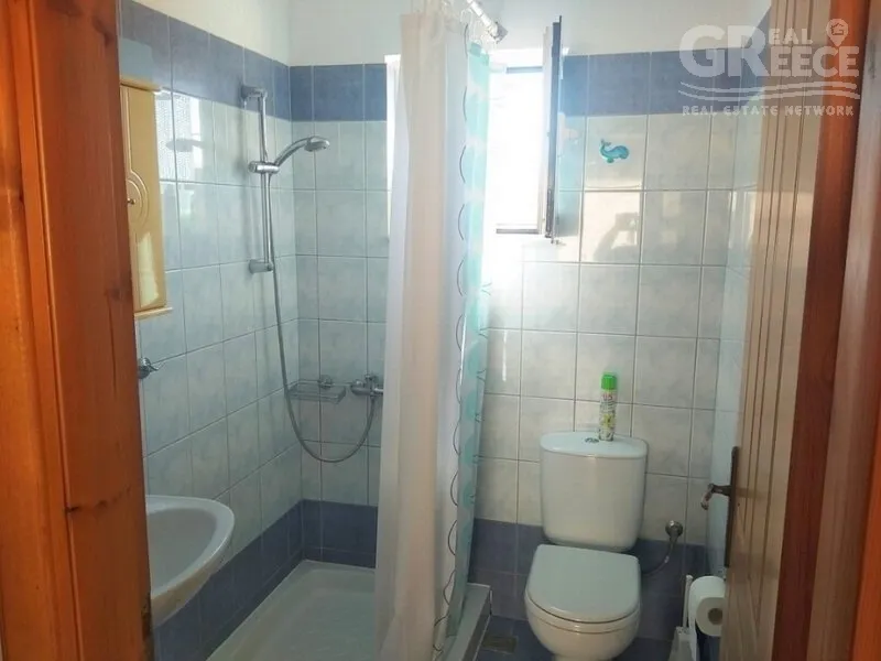 Vannitoad - Apartment with Sea View in Chorafakia