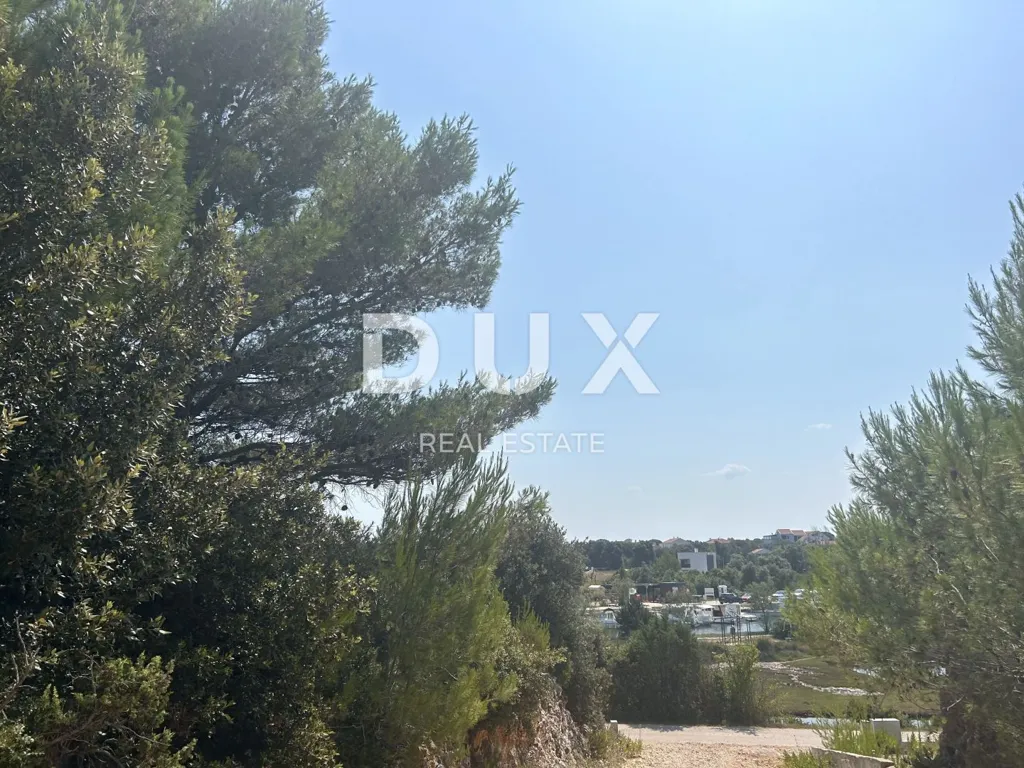 Aed - Buildable Land with Seafront in Zaton, Zadar