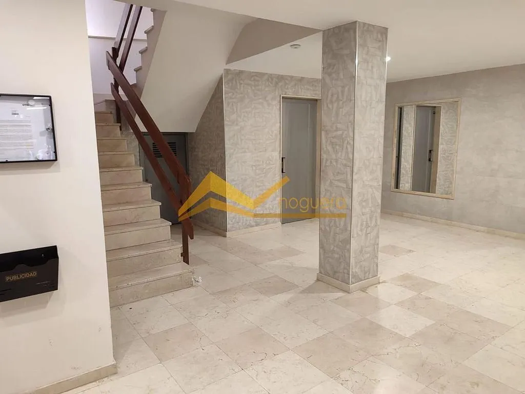 Esik - Apartment with Balcony in Linares Centre