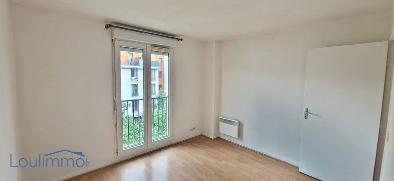 Stanze - 2-Bedroom Apartment with Balcony in St Denis