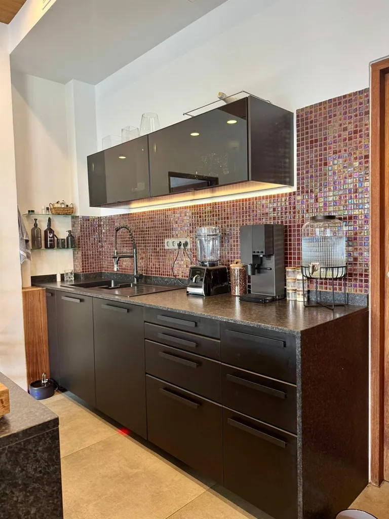 Cuisine - Contemporary Apartment with Pool in San Josep