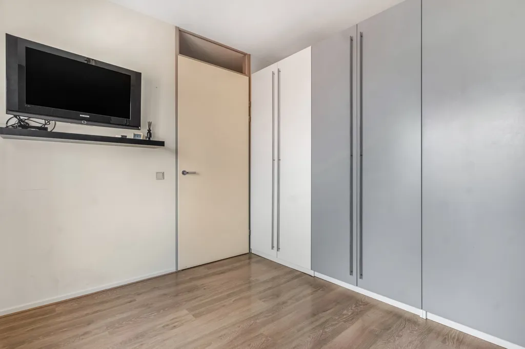 Magamistoad - Luxury Corner Penthouse with Large Terrace in Almere