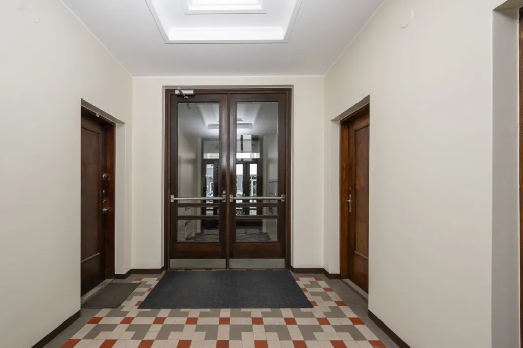 Ingresso - Apartment with Private Garden in Tallinn Centre