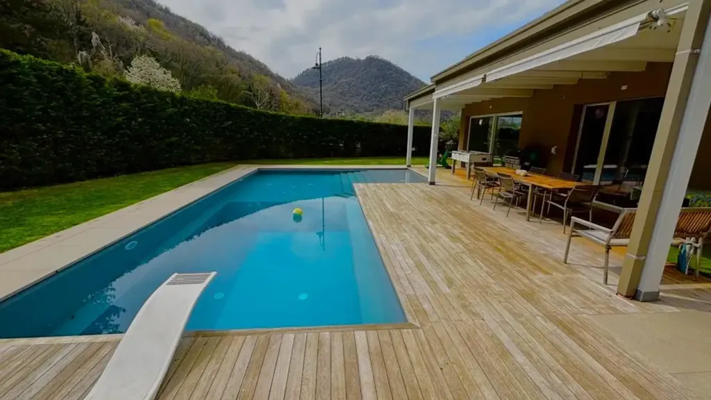Bassein - Contemporary Villa with Pool in Paratico