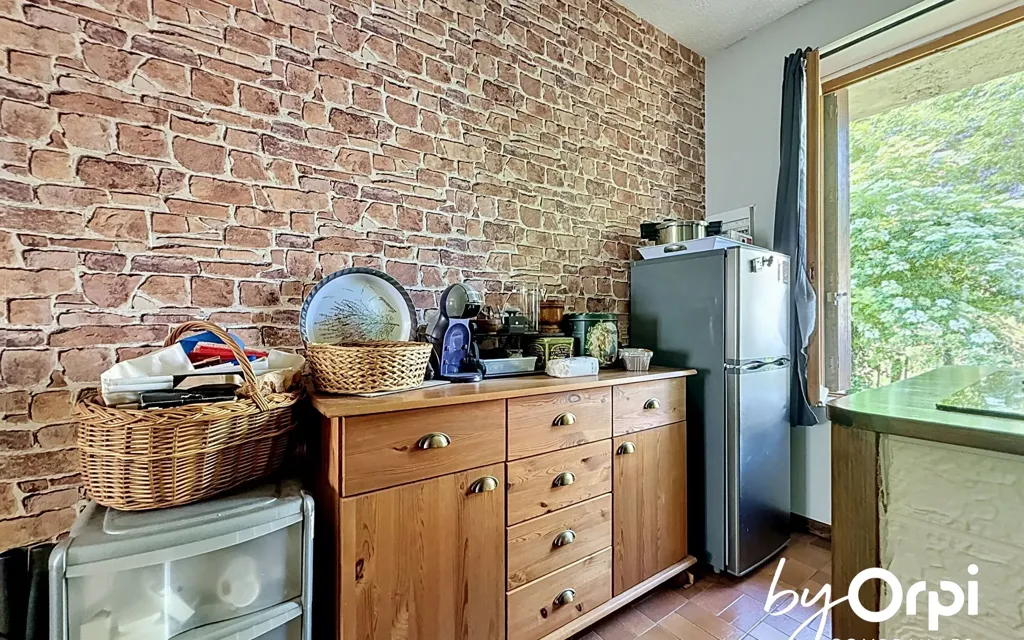 Kitchen - Flexible Maison with Garden in Montjoie