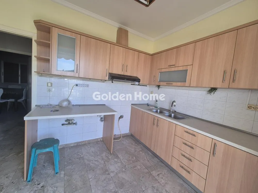 Cucina - Bright Apartment with Panoramic View in Koridallos