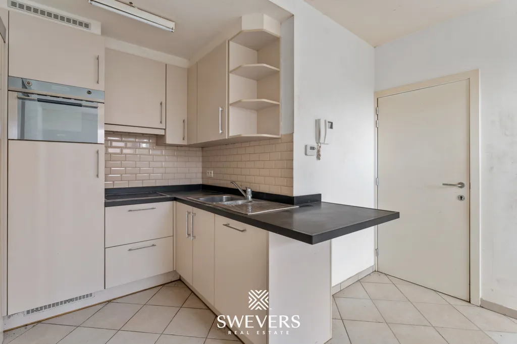 Köök - Compact Apartment with Central Location in Halen