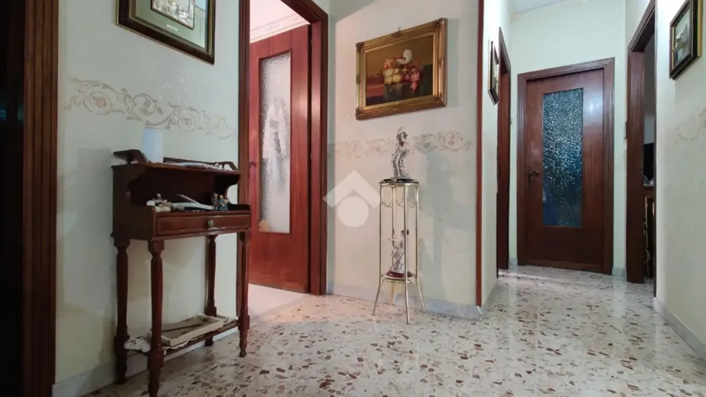 Entrée - Third Floor Flat with Balcony in Villagrazia