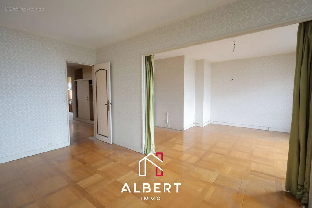 Elutuba - Apartment with Balcony and Parking in Les Lilas