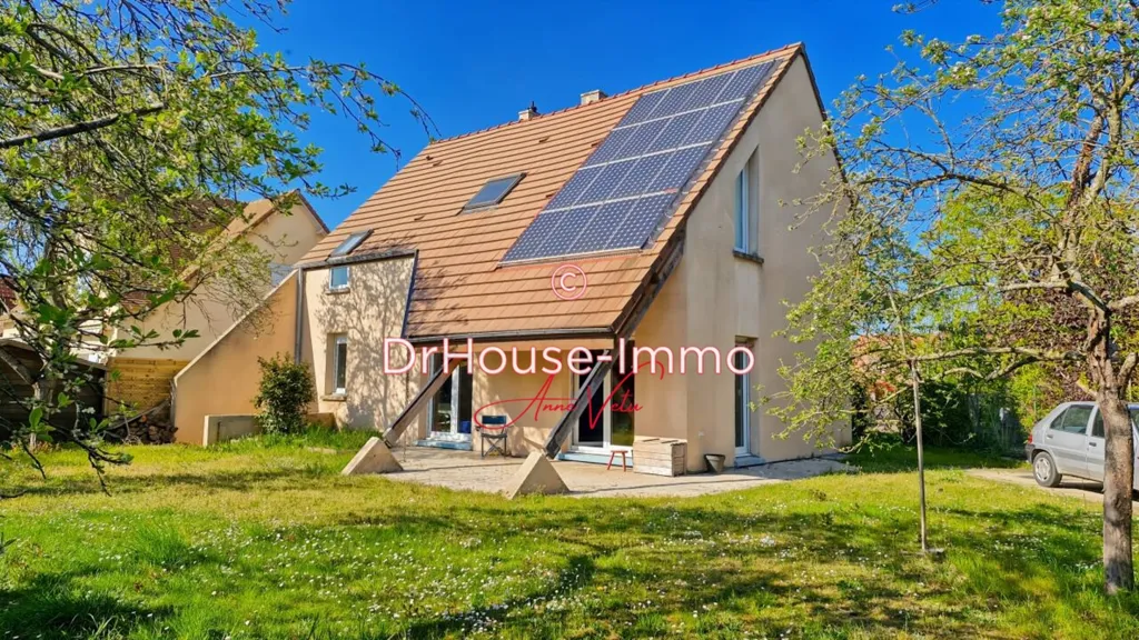Extérieur - Maison Moderne avec Terrasse à Achères