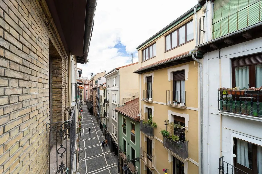 Balcon - Furnished Flat with Balcony in Pamplona