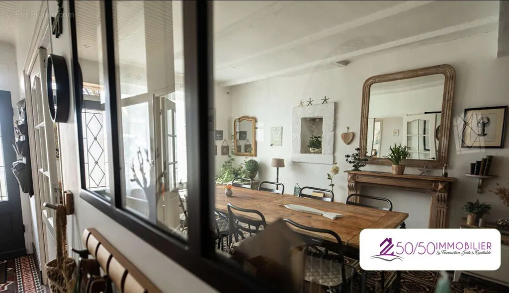 Salle à manger - Maison Bourgeoise avec Jardin au Cœur de Lesneven