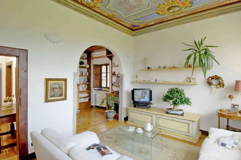 Séjour - 18th Century Villa with Park in Trontano