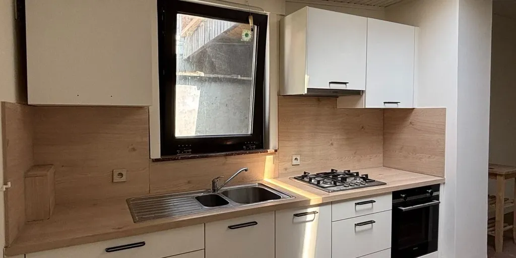 Cuisine - Appartement Gelijkvloers avec Salle de Bains dans le Centre de Louvain