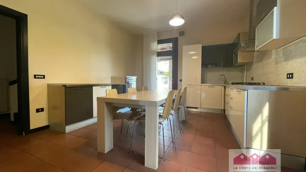 Söögituba - Bifamiliar Villa with Garden in Vicenza West