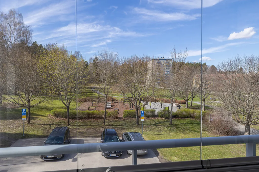 Balcone - Modernised Apartment with Balcony in Sigtuna