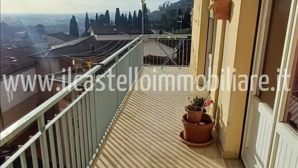 Balcon - Panoramic Apartment with Balcony in Sinalunga