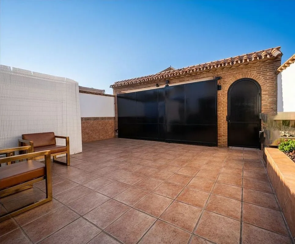 Terrazza - Terraced Adosado with Pool in Estepona