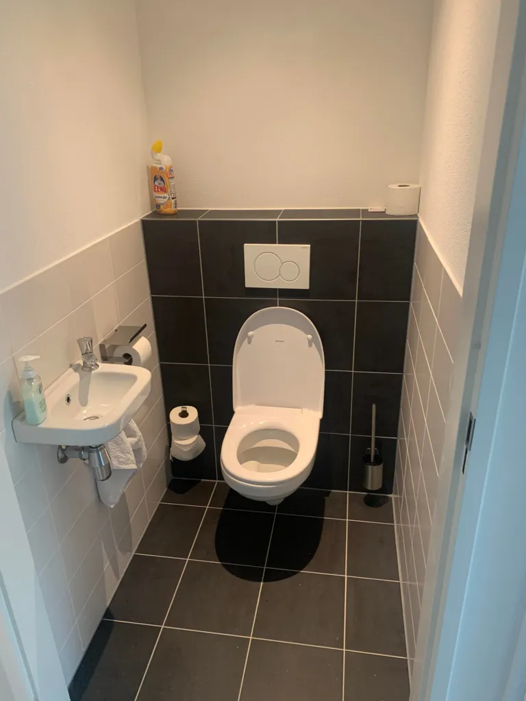 Bagni - Modern 3-Bedroom Apartment with Energy Label A+ in Eindhoven