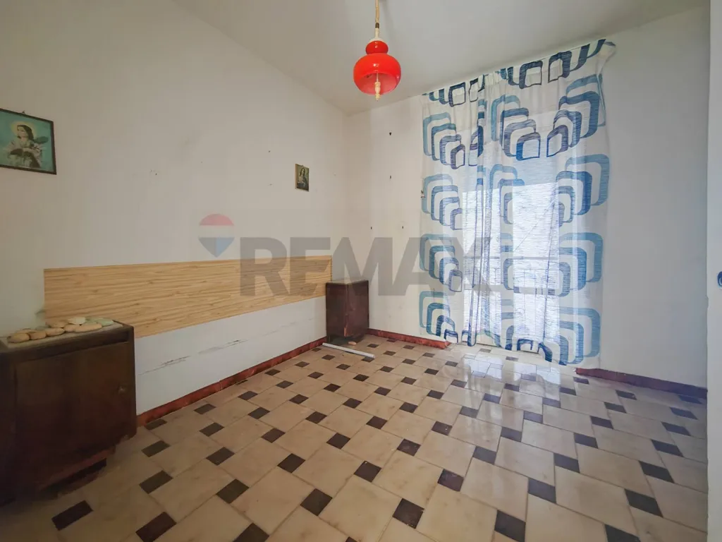 Toad - Pied-a-terre in Historic Centre, Minturno
