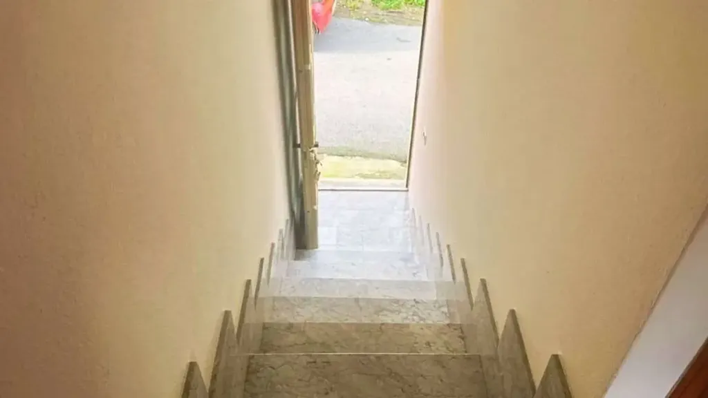 Pièces - Rustic Apartment with Sea View in Bonifati