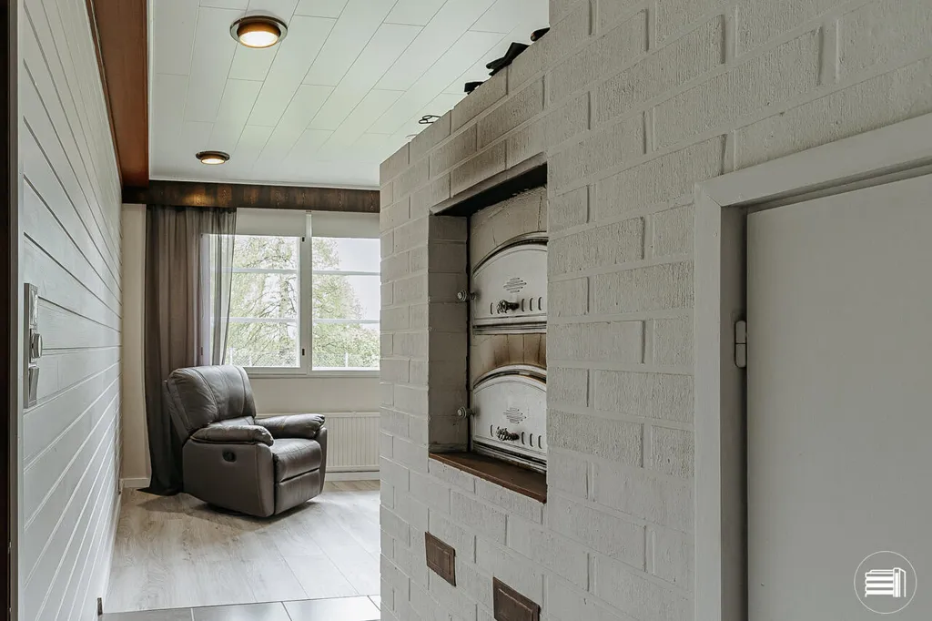 Esik - Architect-Designed House with River View in Kyrönjoki