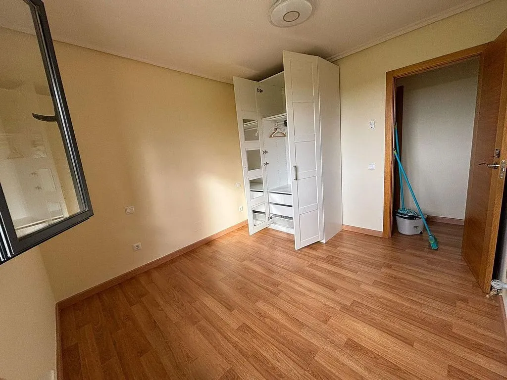 Toad - Furnished Flat with Parking in Castelanos de Moriscos