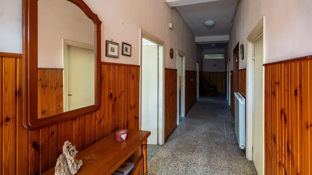 Esik - House Portion with Terrace in Fiuggi