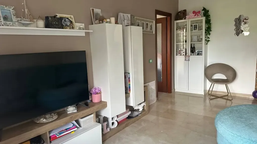 Apartment with Terrace in Via Morolo, Rome