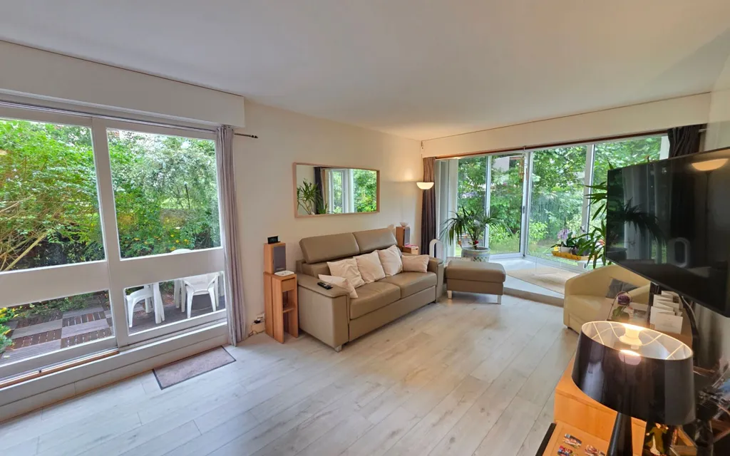 Soggiorno - 3-Bed Flat with Garden in Le Chesnay