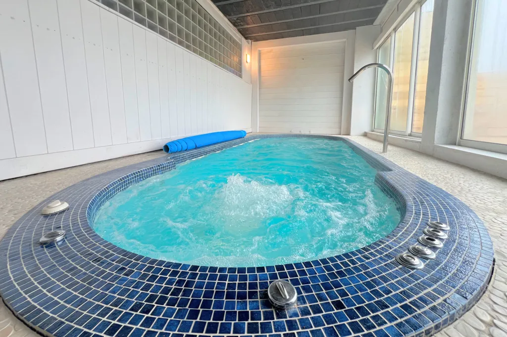 Pool - Luxury Villa with Sea View in Cabris
