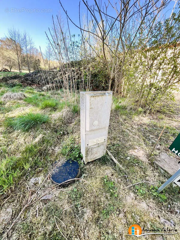 Giardino - Flat Terrain with Constructible Area in Vimenil