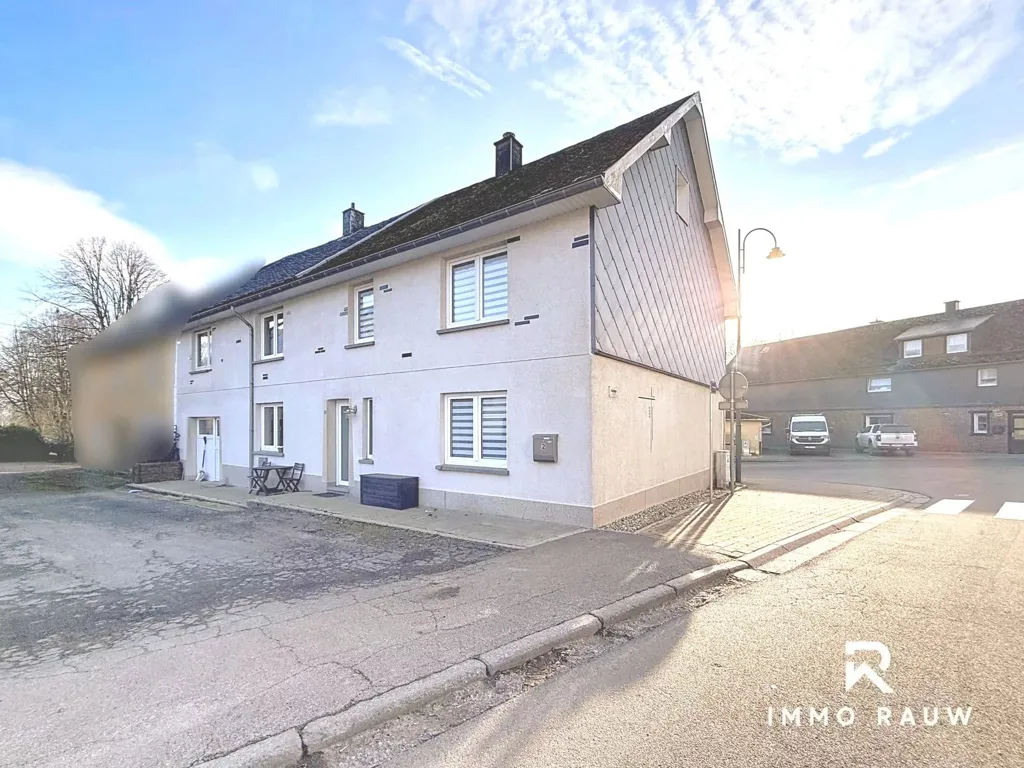 Extérieur - Maison à Trois Façades avec Potentiel d'Aménagement à Elsenborn