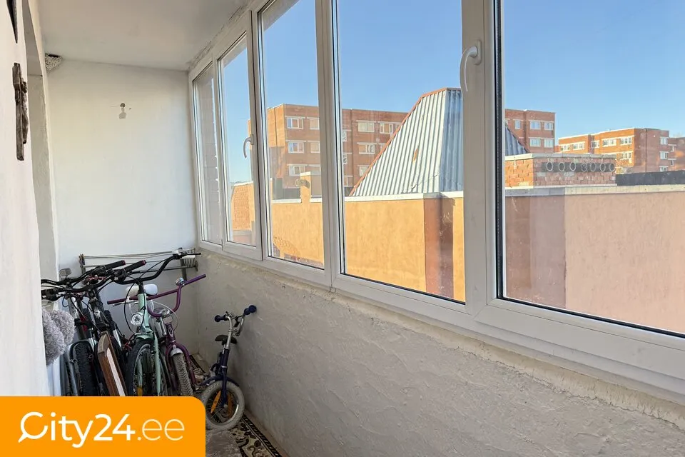 balcony