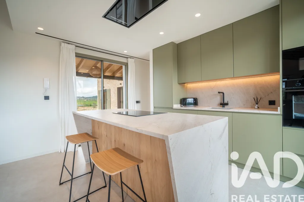 Kitchen - Contemporary Chalet with Pool in Sineu